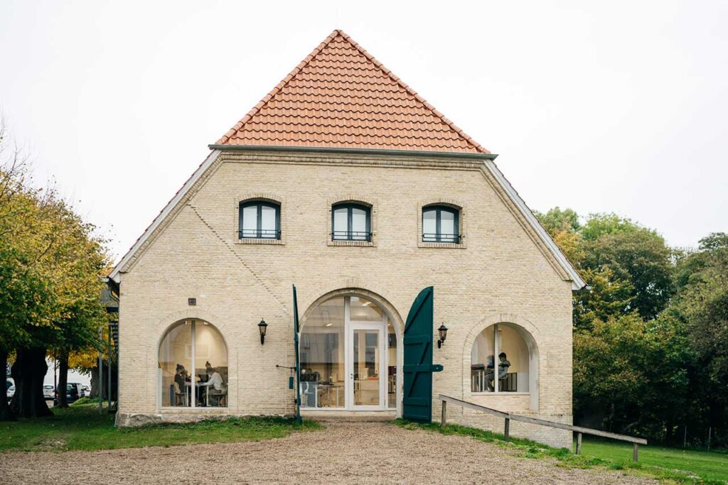 Stiftung_LOUISENLUND_JUNIORENSTUFE_GEBAEUDE